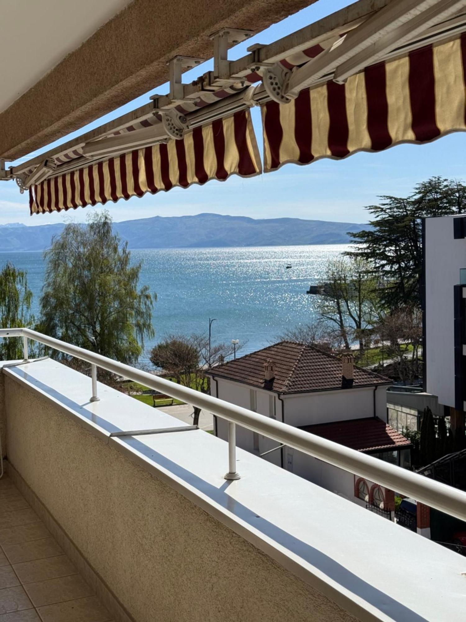 Exclusive Apartments With Lake View Ohrid Buitenkant foto